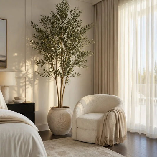 Best Ways to Style an Empty Space in Your Bedroom (Designer Picks)